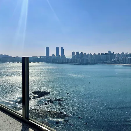 H Avenue Gwanganri Beach