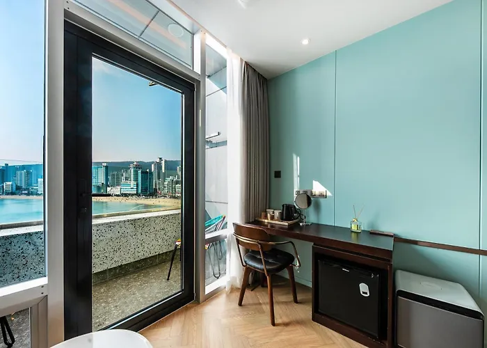 H Avenue Gwanganri 2* Busan