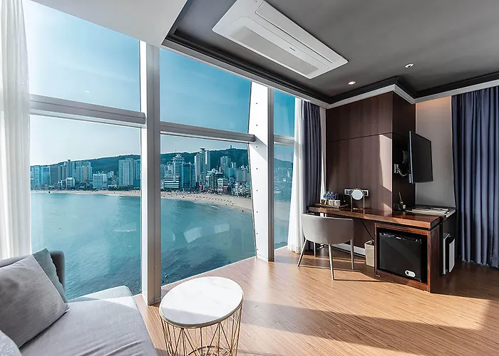 H Avenue Gwanganri Busan