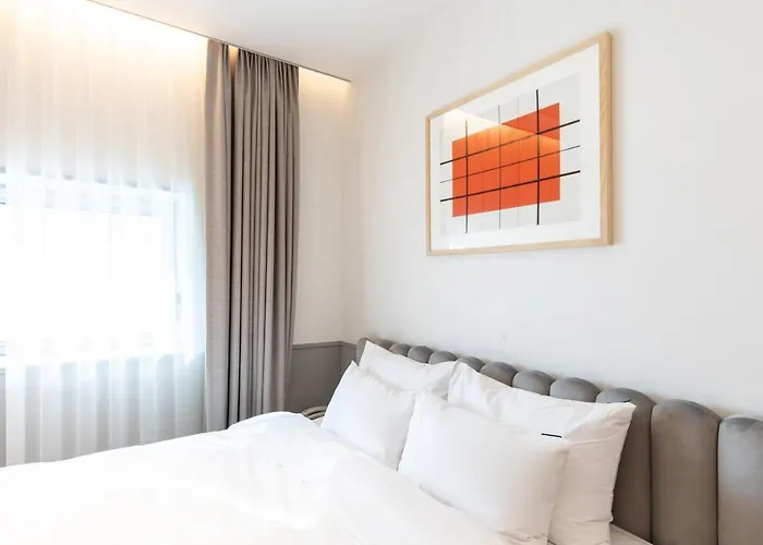 Hotel H Avenue Gwanganri 2*