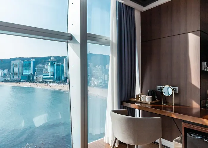 H Avenue Gwanganri 2* Busan