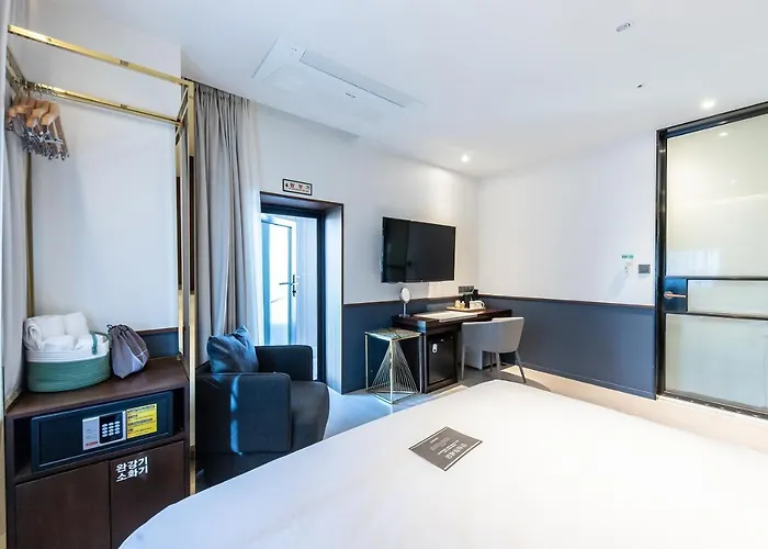 H Avenue Gwanganri 2*