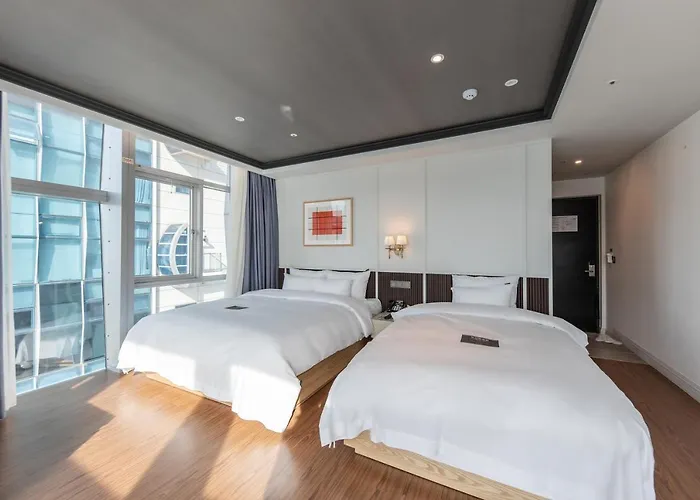 H Avenue Gwanganri Hotel