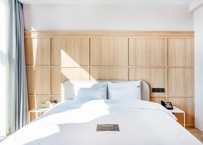 H Avenue Gwanganri Hotel 2*
