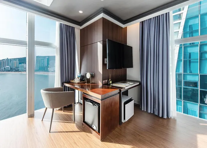 H Avenue Gwanganri 2*