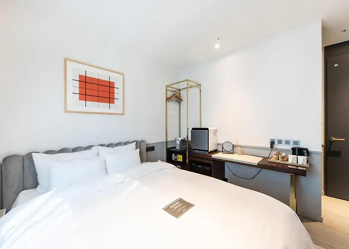 Hotel H Avenue Gwanganri 2*